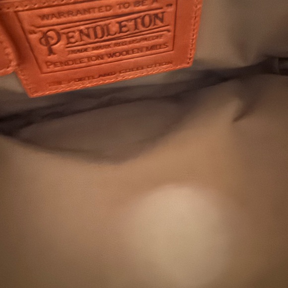 Pendleton Wool Wristlet Leather Zip Pouch Southwestern Geometric Pattern - Picture 4 of 4